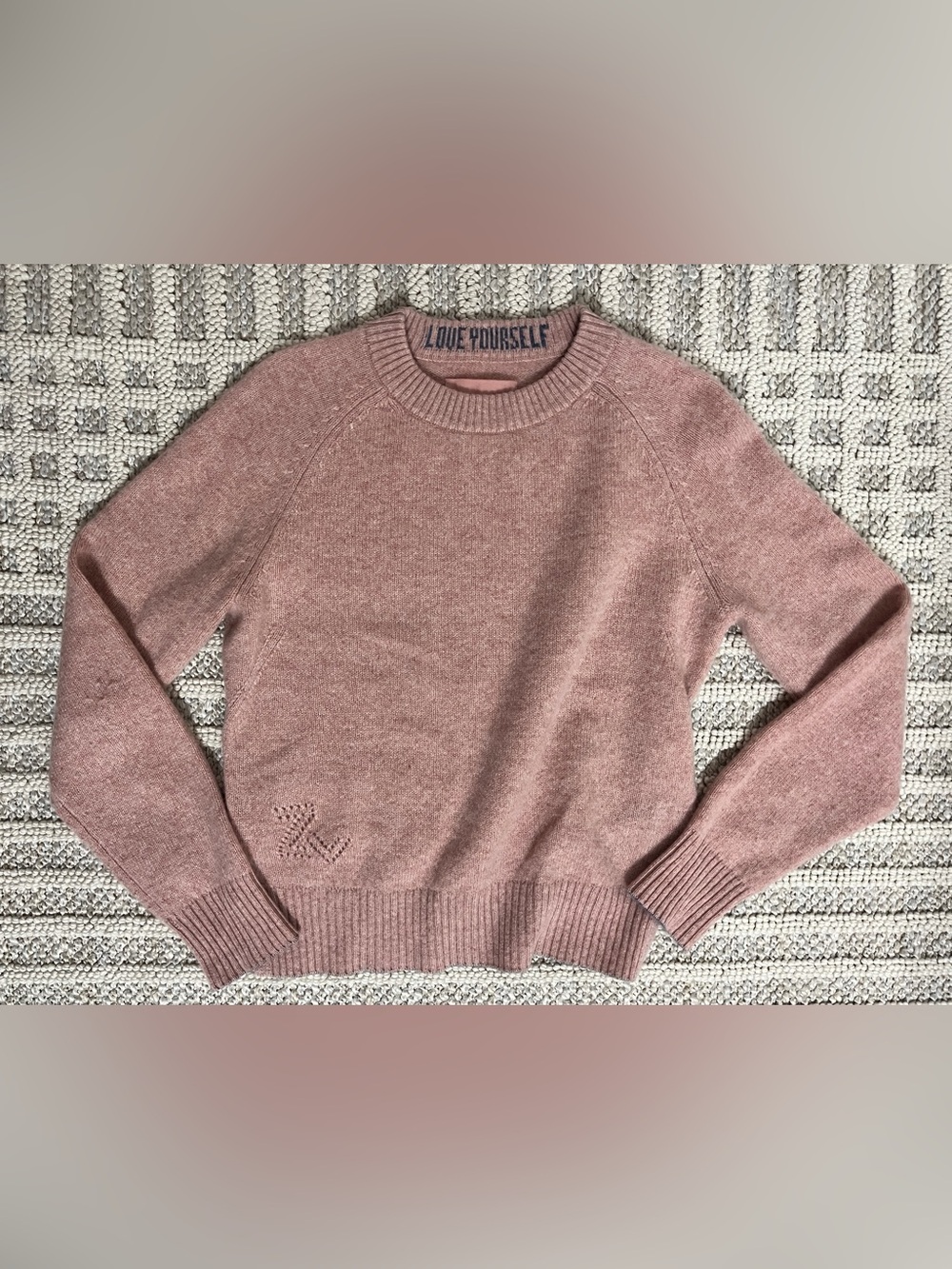 Zadig & Voltaire cashmere sweater with contrasting piping. Pink and size small